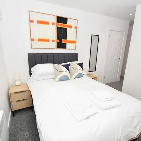 Modern & Stylish 1 Bed In *